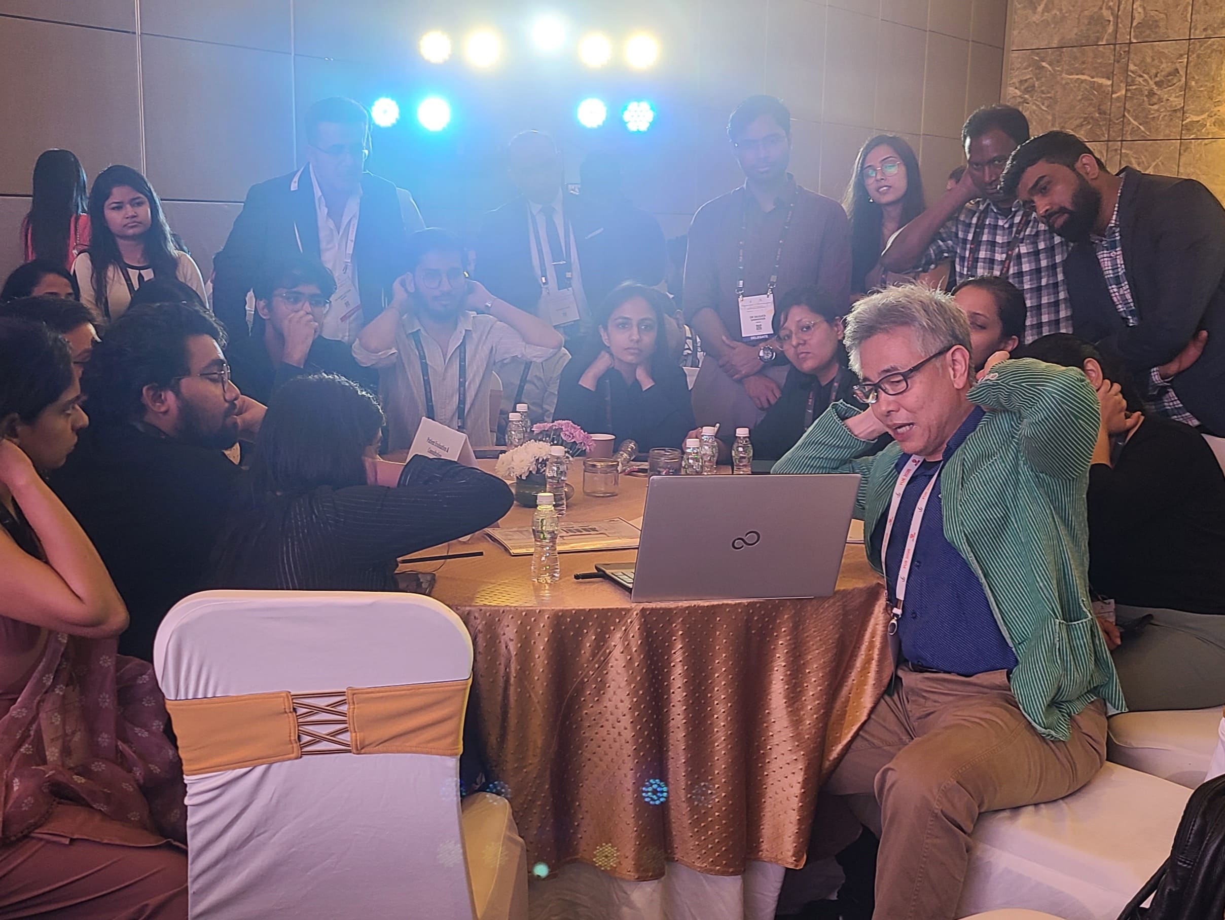 2025.03.16 長井医師 インド デリーで開催されたFUEASIAで講演・公開オペを行いました